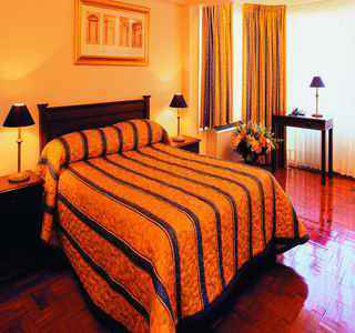 Sentinel Executive Apartment Hotel Претория Екстериор снимка